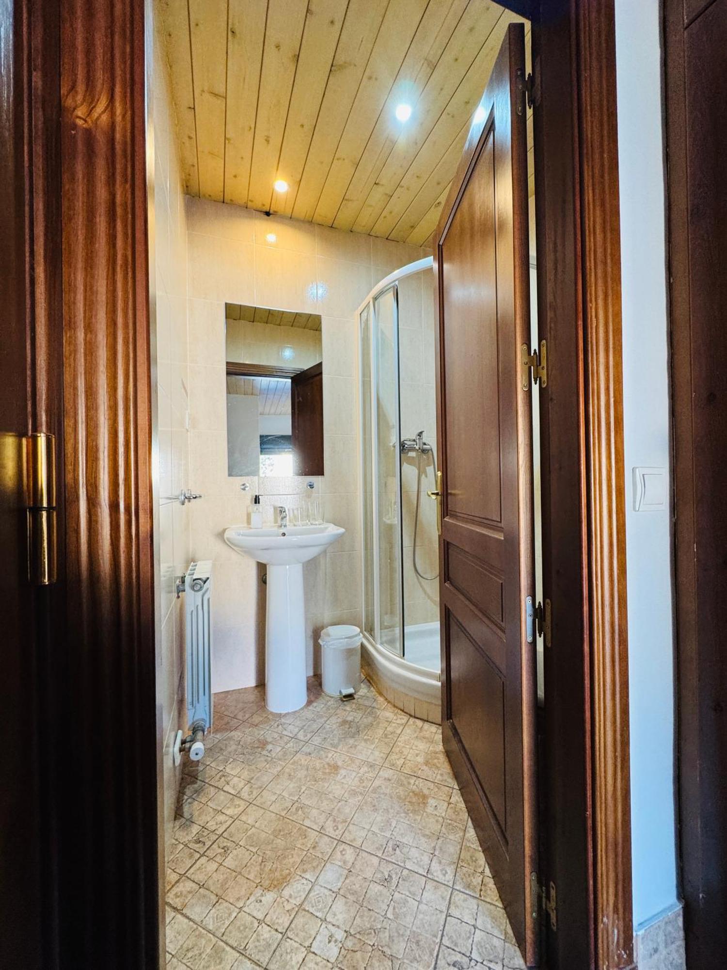 Hostal Nau Pradets Vielha Bagian luar foto