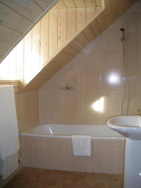 Hostal Nau Pradets Vielha Bagian luar foto
